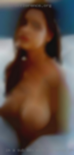 I'm a sub looking for sex with personal phone a Dom.